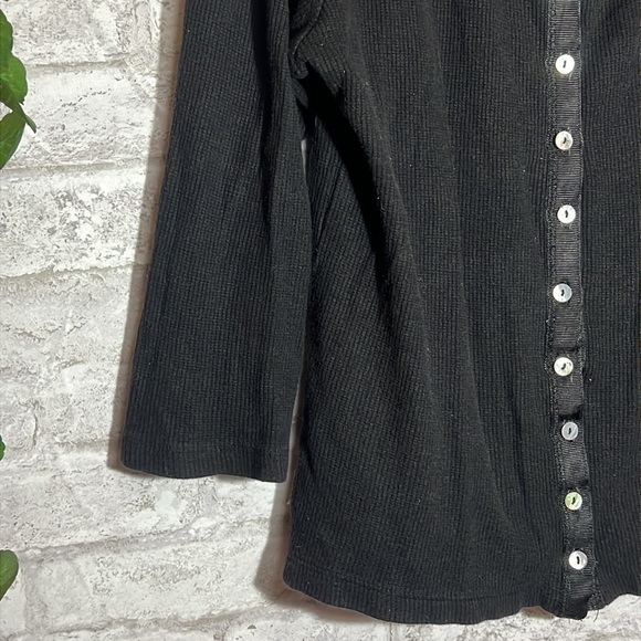 In Demand Cardigan Women’s Large 3/4 Sleeve Button up Scoop Neck - Picture 5 of 7